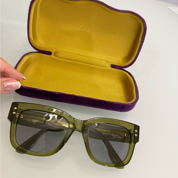 Gucci Sunglasses - Picture 2 of 6
